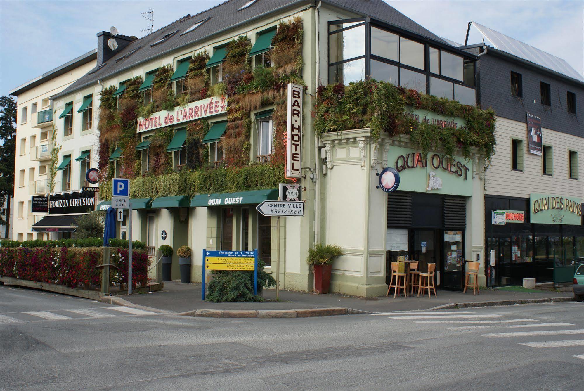 Hotel De L'Arrivee Guingamp Exteriör bild